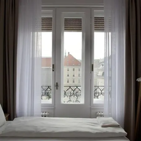 Premium By Hi - 2 Bedroom - View Budapeste