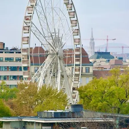 Premium By Hi - 2 Bedroom - View * Budapest