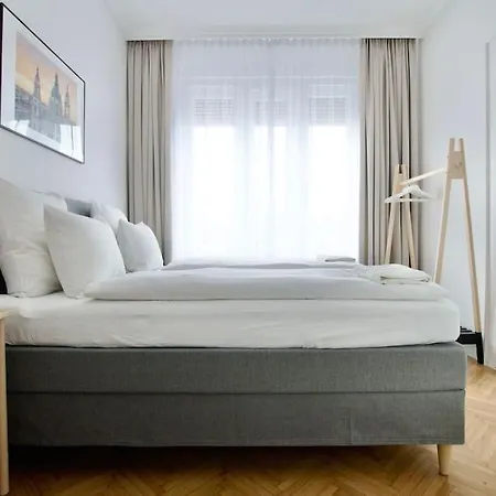 Premium By Hi - 2 Bedroom - View ブダペスト