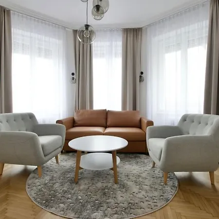 Premium By Hi - 2 Bedroom - View ブダペスト