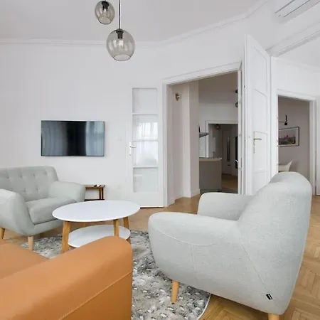 Premium By Hi - 2 Bedroom - View ブダペスト