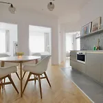 Premium By Hi - 2 Bedroom - View Budapeste